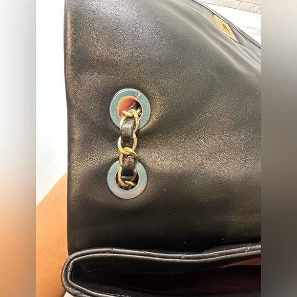 Chanel medium size lamb skin bag 12x7. - Picture 8 of 15